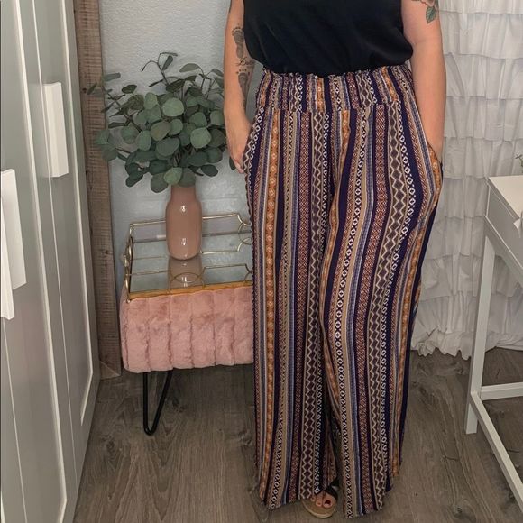 Blue & Orange Aztec Wide Leg Pants - Picture 3 of 6